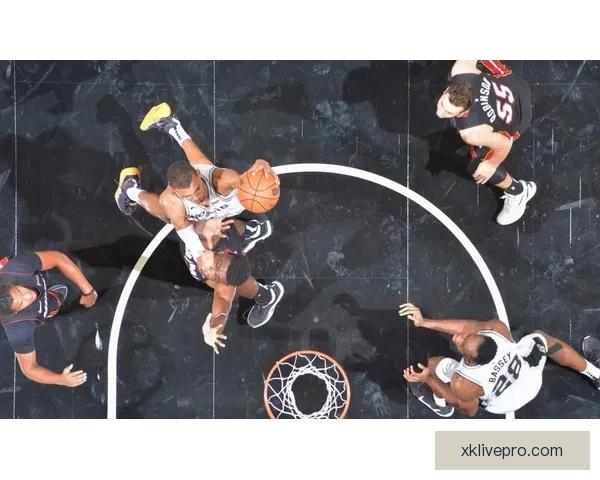 快船六胜二十一负仍不言弃 加兰与小卡重现骑士时期默契