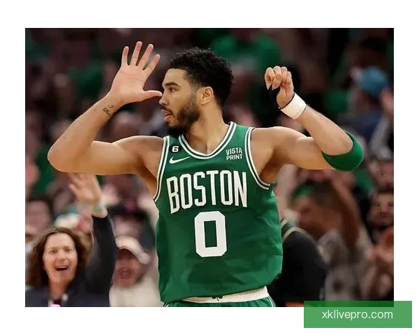 绿军逆转灰熊上演10分绝杀布朗砍三双塔图姆助攻显威